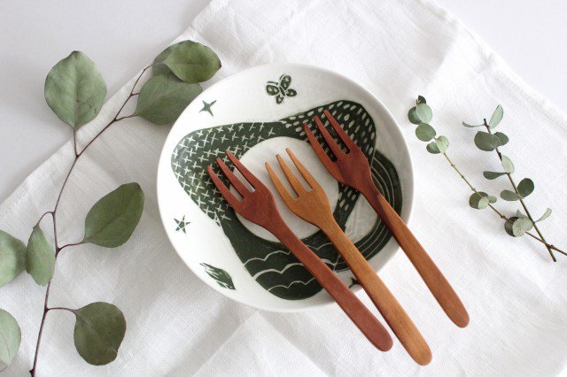 natural wooden dessert fork