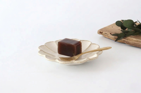 Chrysanthemum-shaped Small Plate White 12cm/4.7in | Mino Ware