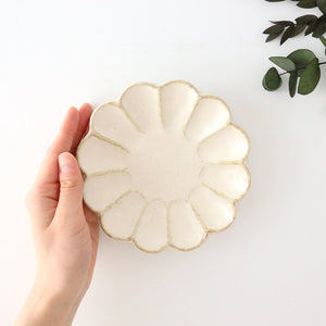 12cm/4.7in Plate White Porcelain Chrysanthemum Mino Ware