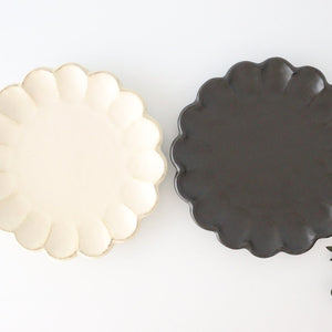 Chrysanthemum Shape Plate White 24cm/9.6in | Mino Ware