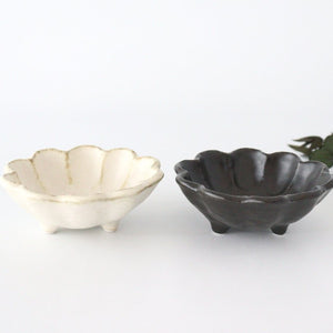 Small Bowl Black Chrysanthemum 9cm/3.5in | Kobachi Mino Ware