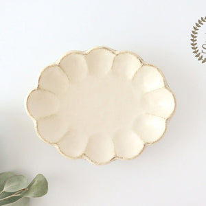 Oval Plate White Chrysanthemum | Mino Ware