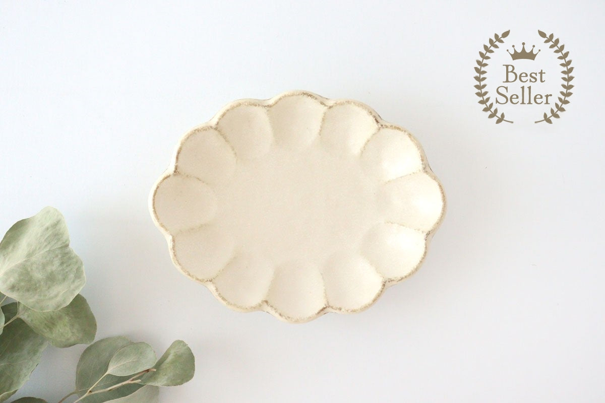 Oval Plate White Chrysanthemum | Mino Ware