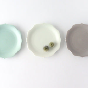 aoi Flower-shaped Pate Blue and White | Mino Ware