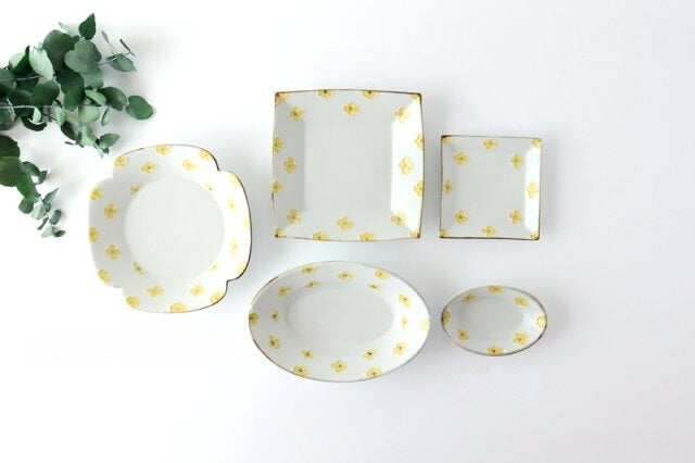 hana Flower-shaped Plate Yellow | Arita Ware