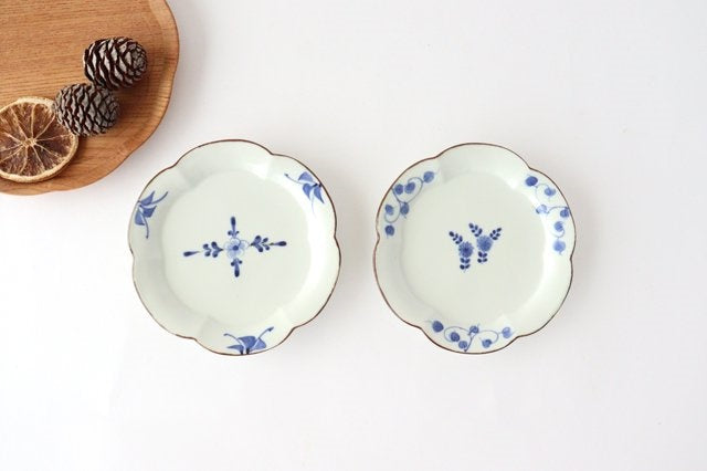 Koyo Kiln Flower-shaped Small Plate Blue Flowers Small | Arita Ware