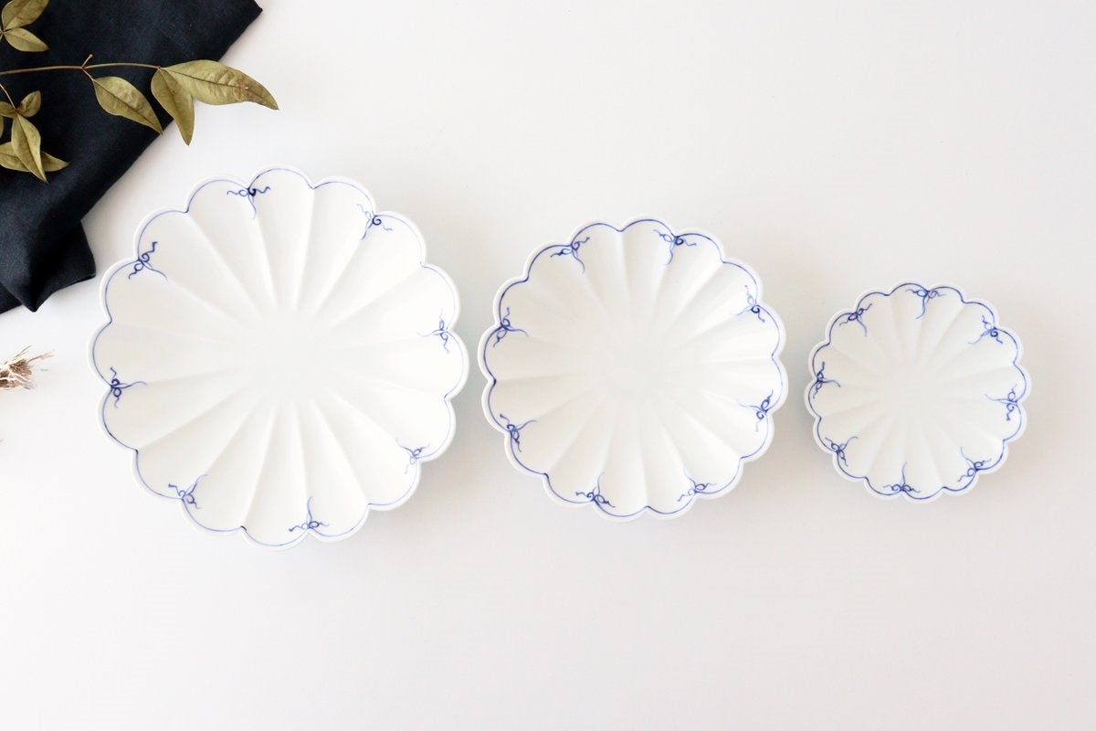 Chrysanthemum Shaped Plate Blue Medium | Hasami Ware