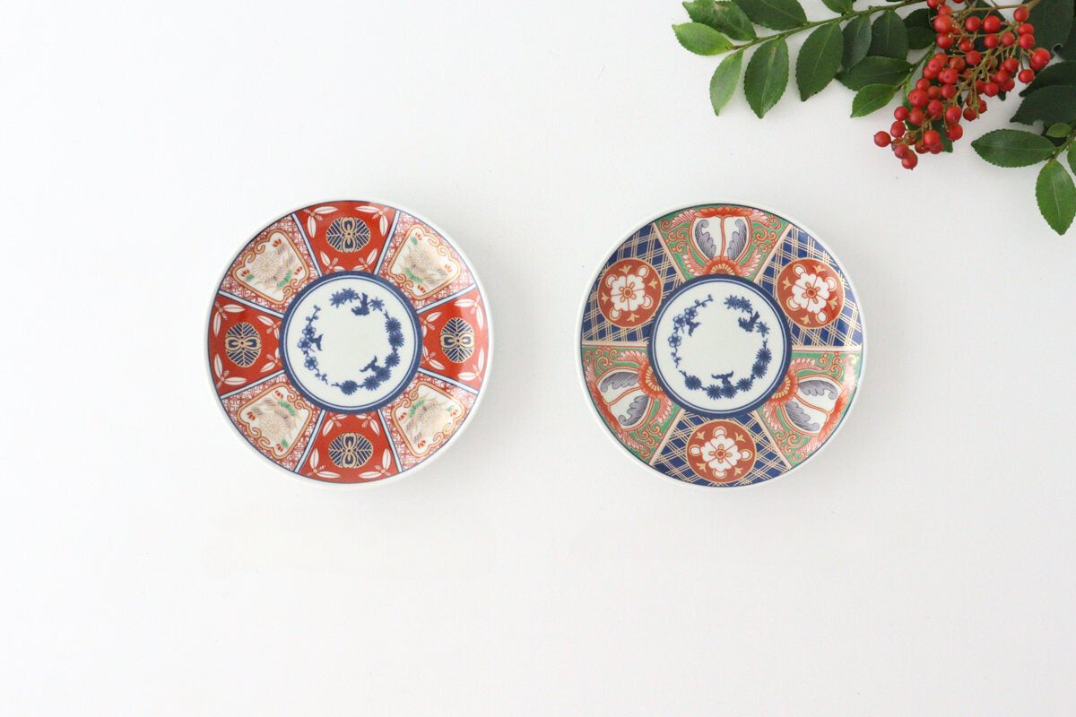 Rinkurou Kiln Small Round Plate Old Imari Style Flower Pattern 12cm/4.7in | Hasami Ware