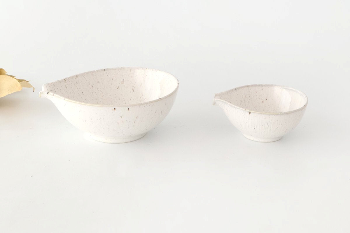 Fig-shape Bowl Katakuchi White 15cm/6in | Serving Bowl Mino Ware