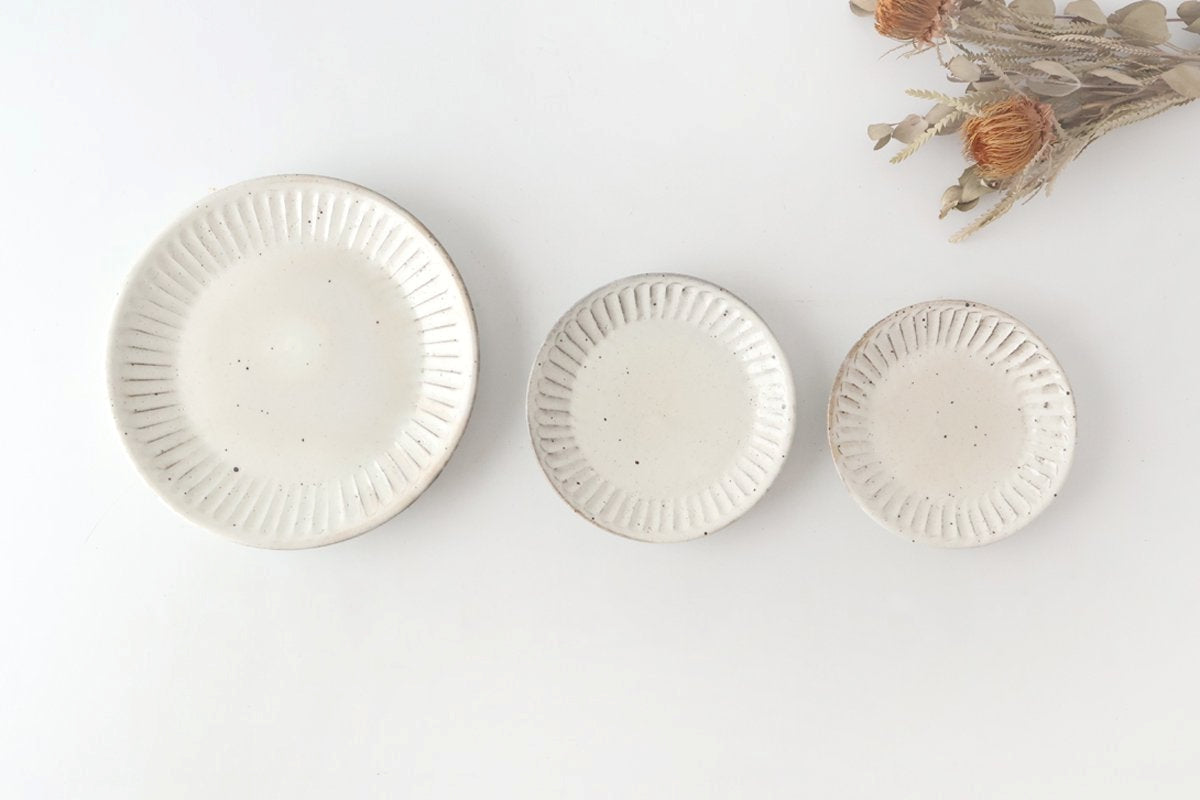 White Decorated Shaving Small Plate｜Mino Ware