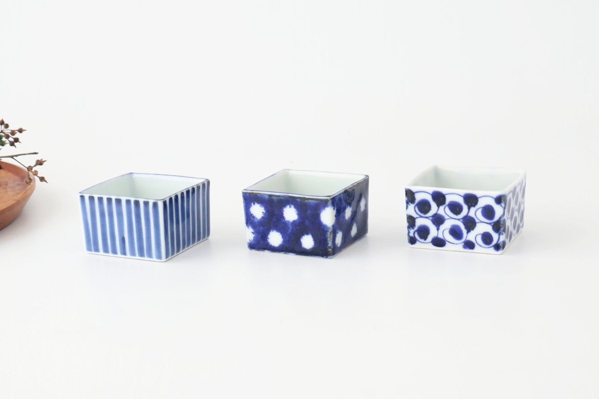 Small Square Bowl Blue and White Dot | Kobachi Hasami Ware