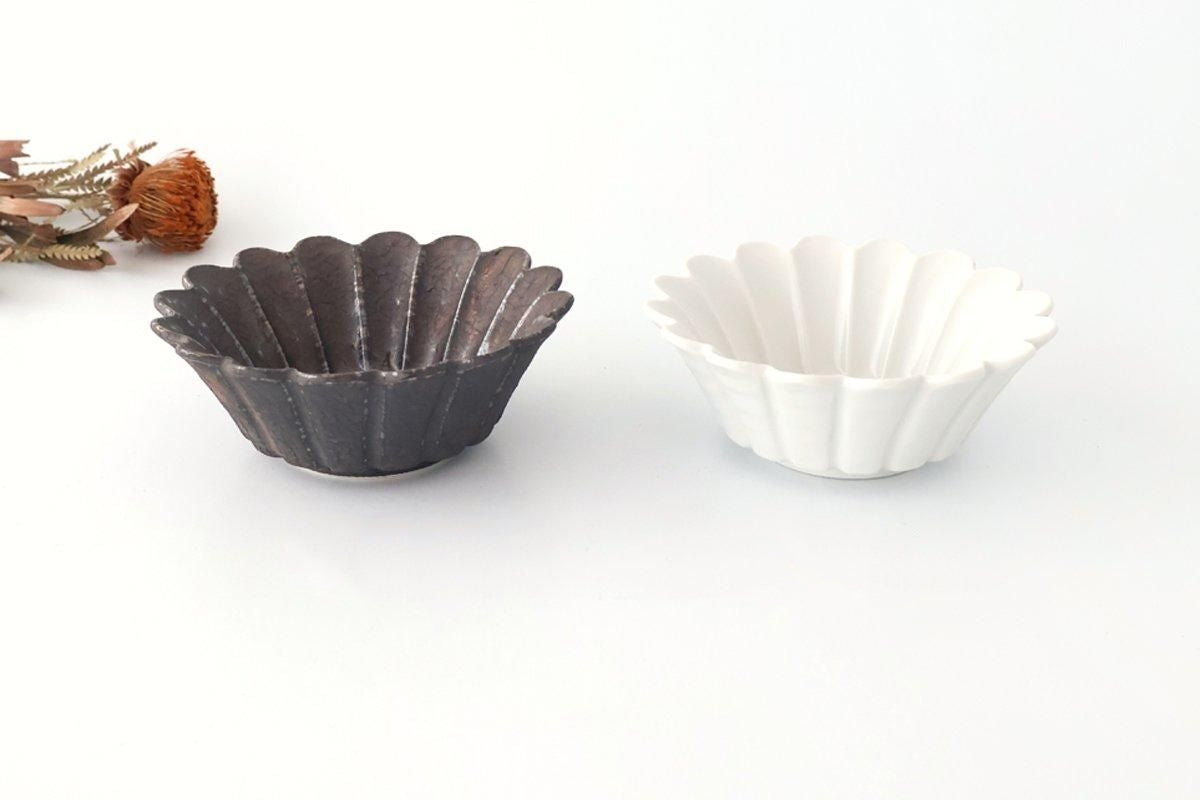 Flower-shaped Small Bowl Silver-Black | Kobachi Mino Ware