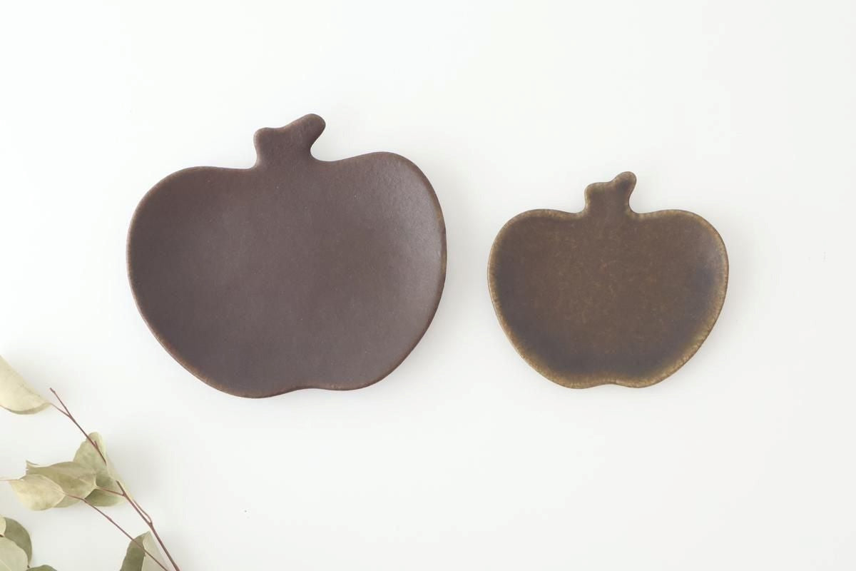 Furutani Seitosho Apple-shaped Plate Dark Brown S