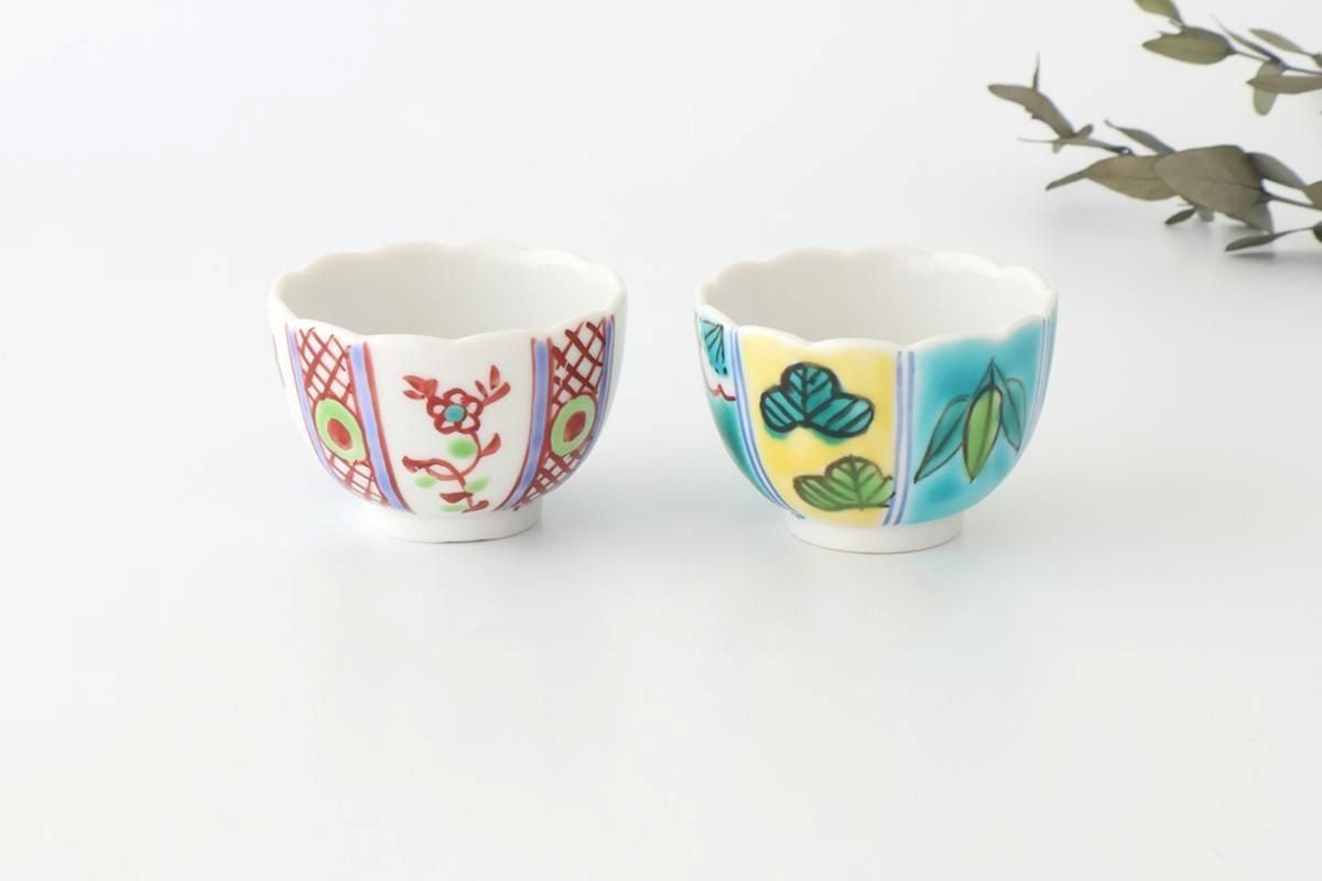 Biseki Kiln Chrysanthemum-shaped Bowl Red Flower | Kobachi Kutani Ware