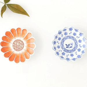 Chrysanthemum-shaped Sauce Plate Red Flower | Arita Ware