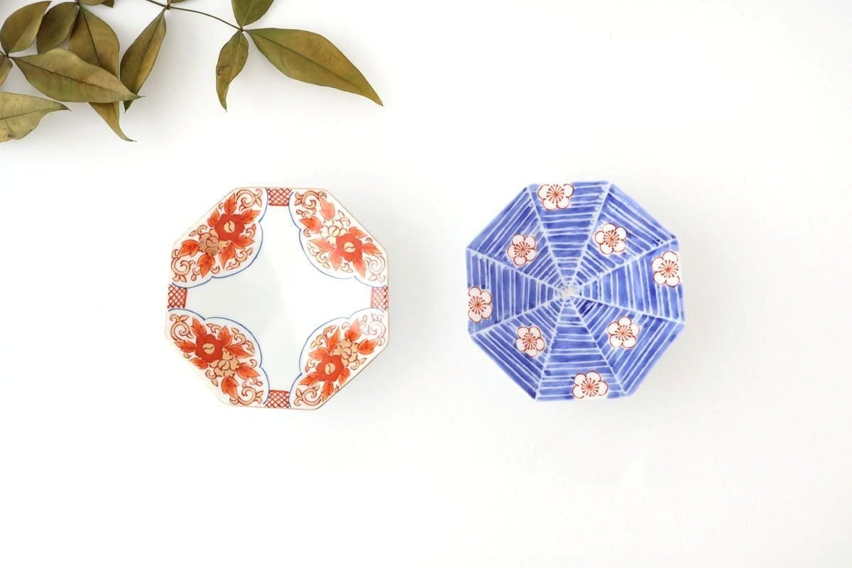 Octagonal Sauce Plate Red Plum on Blue Background | Arita Ware