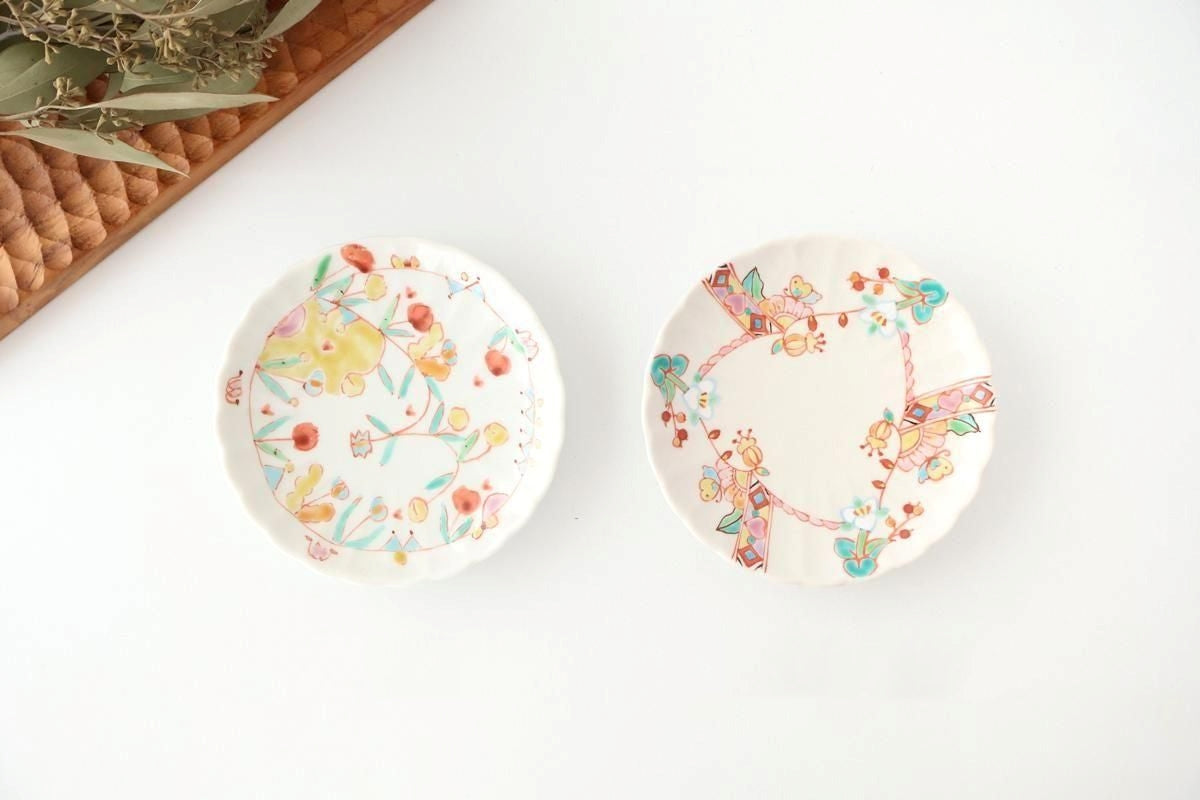 Ginshu Kiln Chrysanthemum-shaped Plate Flower and Butterfly | Kutani Ware