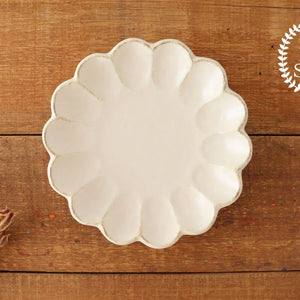 Chrysanthemum Shape Plate White 21cm/8.3in | Mino Ware