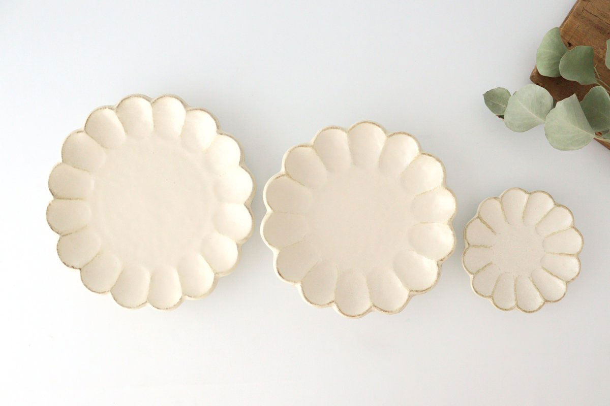 Chrysanthemum-shaped Small Plate White 12cm/4.7in | Mino Ware